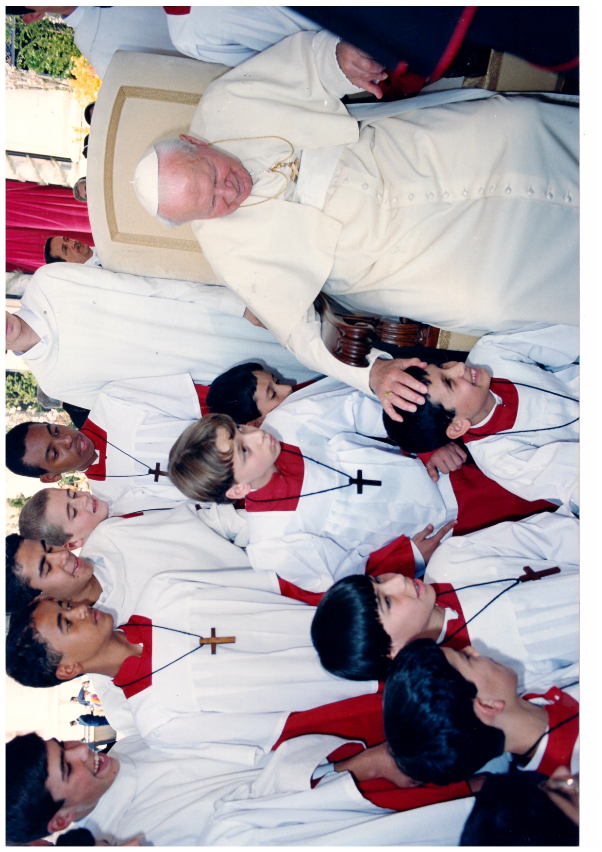 Canarinhos com o Papa João Paulo II, hoje santo